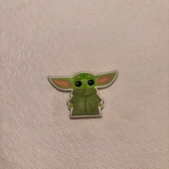 Green Baby Alien Pin - Picture 3 of 3